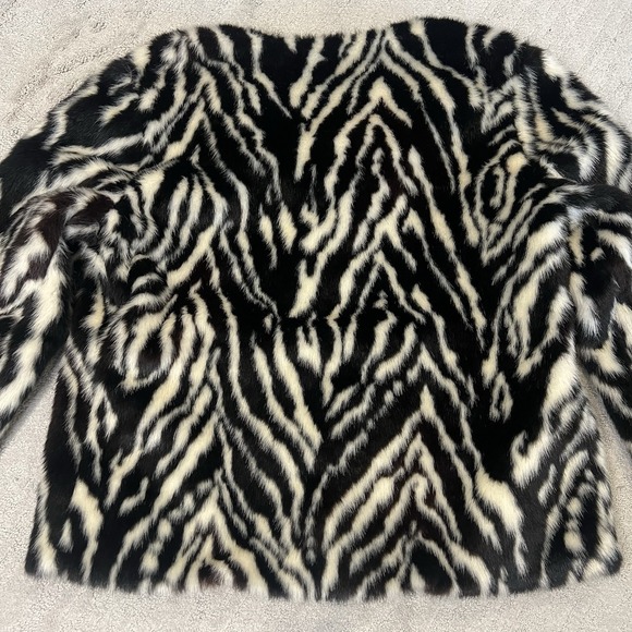 NWT Catherine Malandrino Faux Fur Zebra Coat Size Large Femme Luxury Glam Jacket - Picture 8 of 10